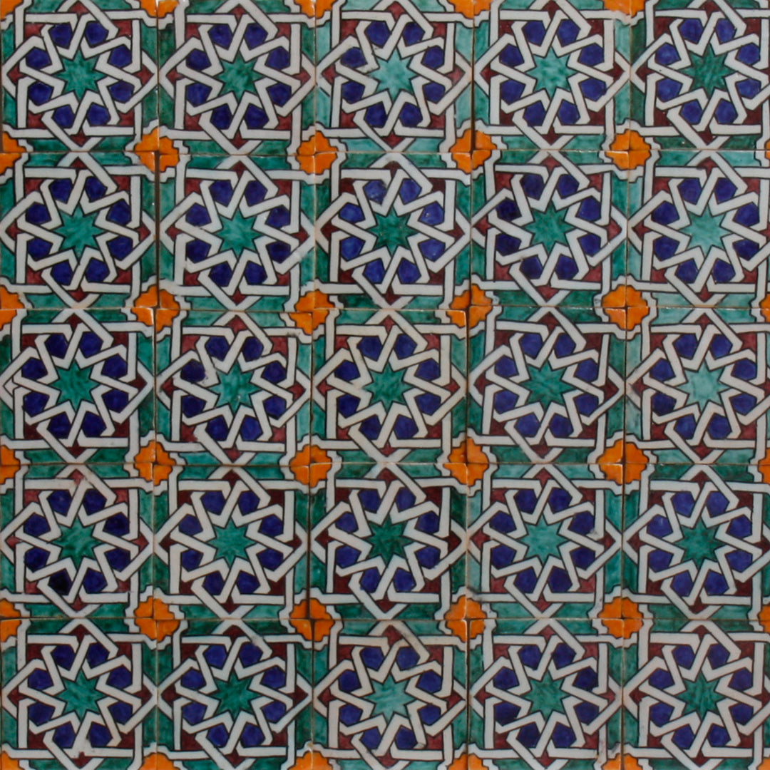 Hand painted tile Bayan