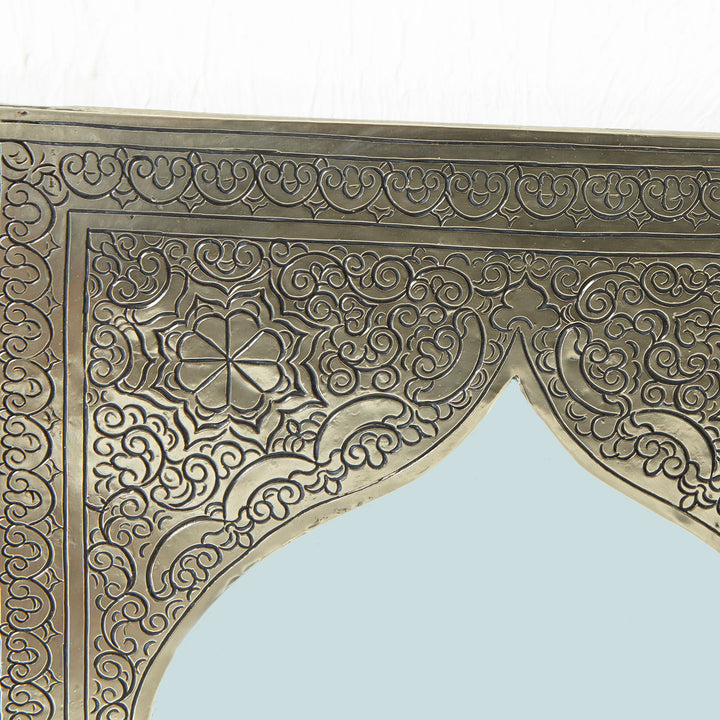 Brass mirror Safiya silver medium